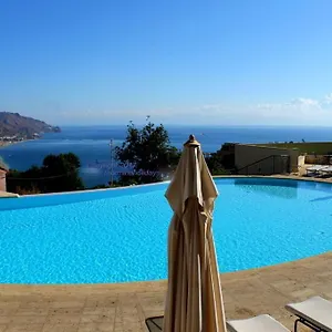 https://taorminaluxapartment-taormina-city-centre.taorminaitalyhotels.com